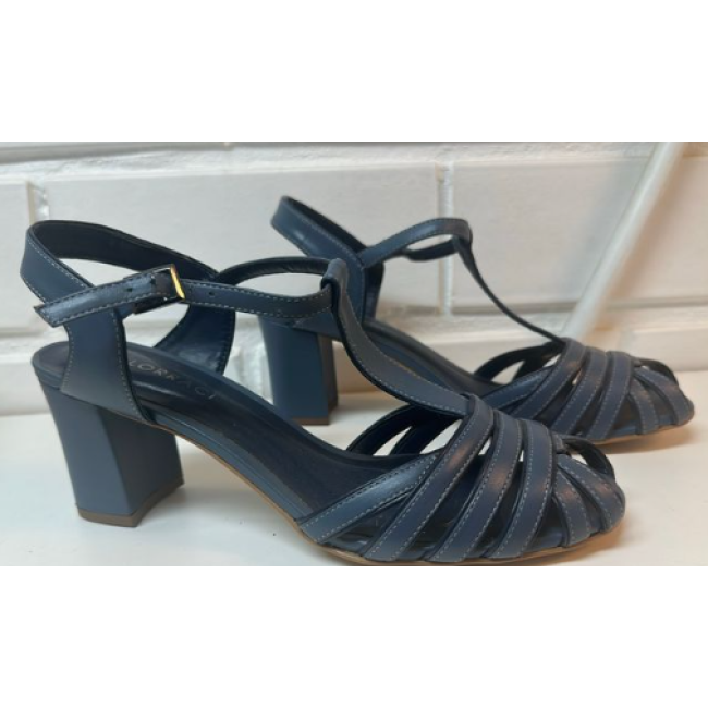 Fatto Per Me * Sandália estilo Gaiola com filete Fatto Per Me * Sandália estilo Gaiola com filete